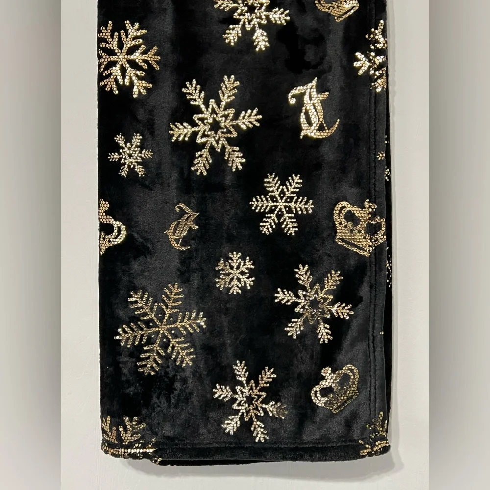 Juicy Couture Snowflake Black & Gold Throw Blanket Holiday Christmas